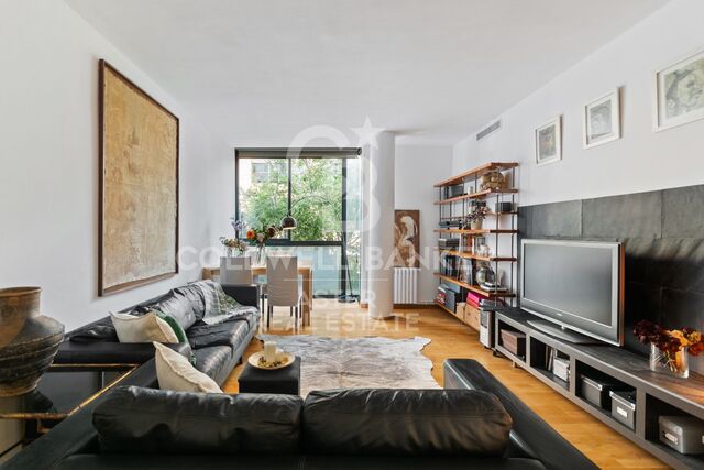 Piso en comunidad con jardín y piscina en Poblenou