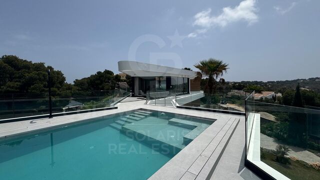 Seaside Elegance in Jávea: Discover the Ultimate Luxury in this 420m2 Modern Villa