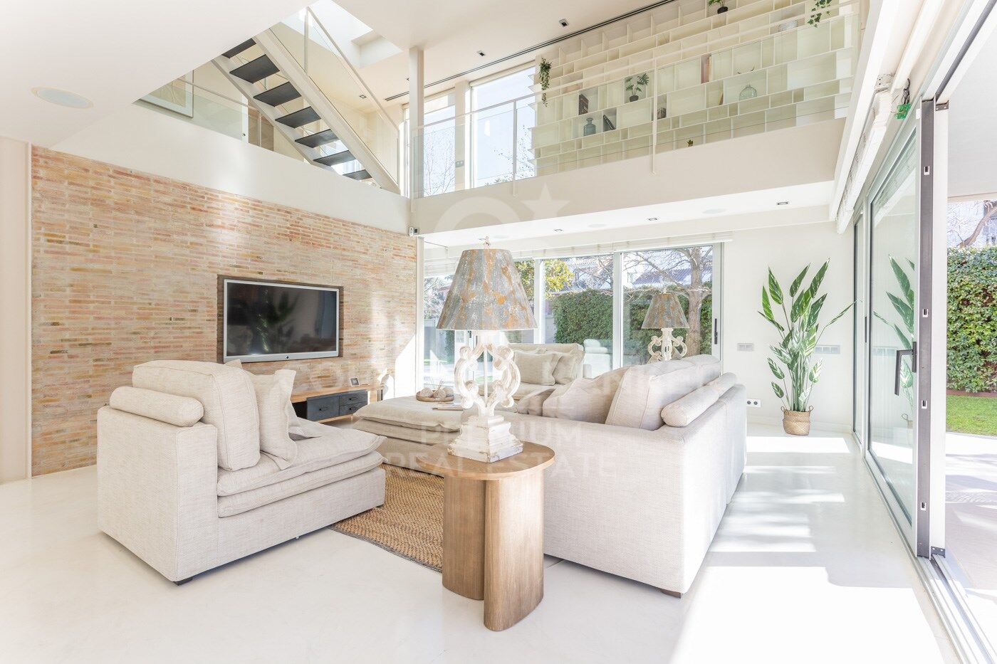 Spectacular house where space is the protagonist