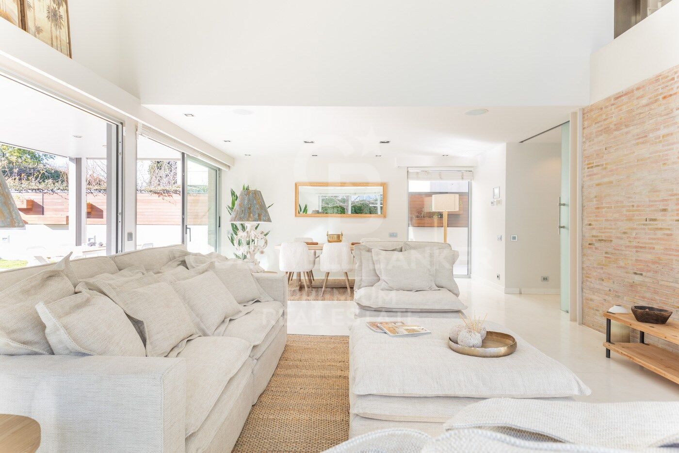 Spectacular house where space is the protagonist