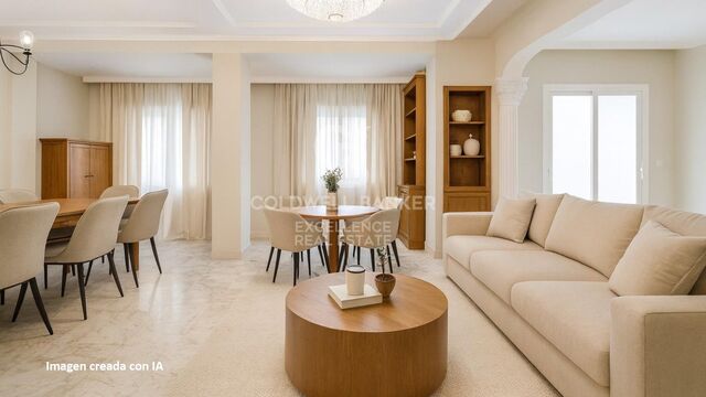 Stately 210 m2 apartment with 4 bedrooms in the most exclusive area of Valencia