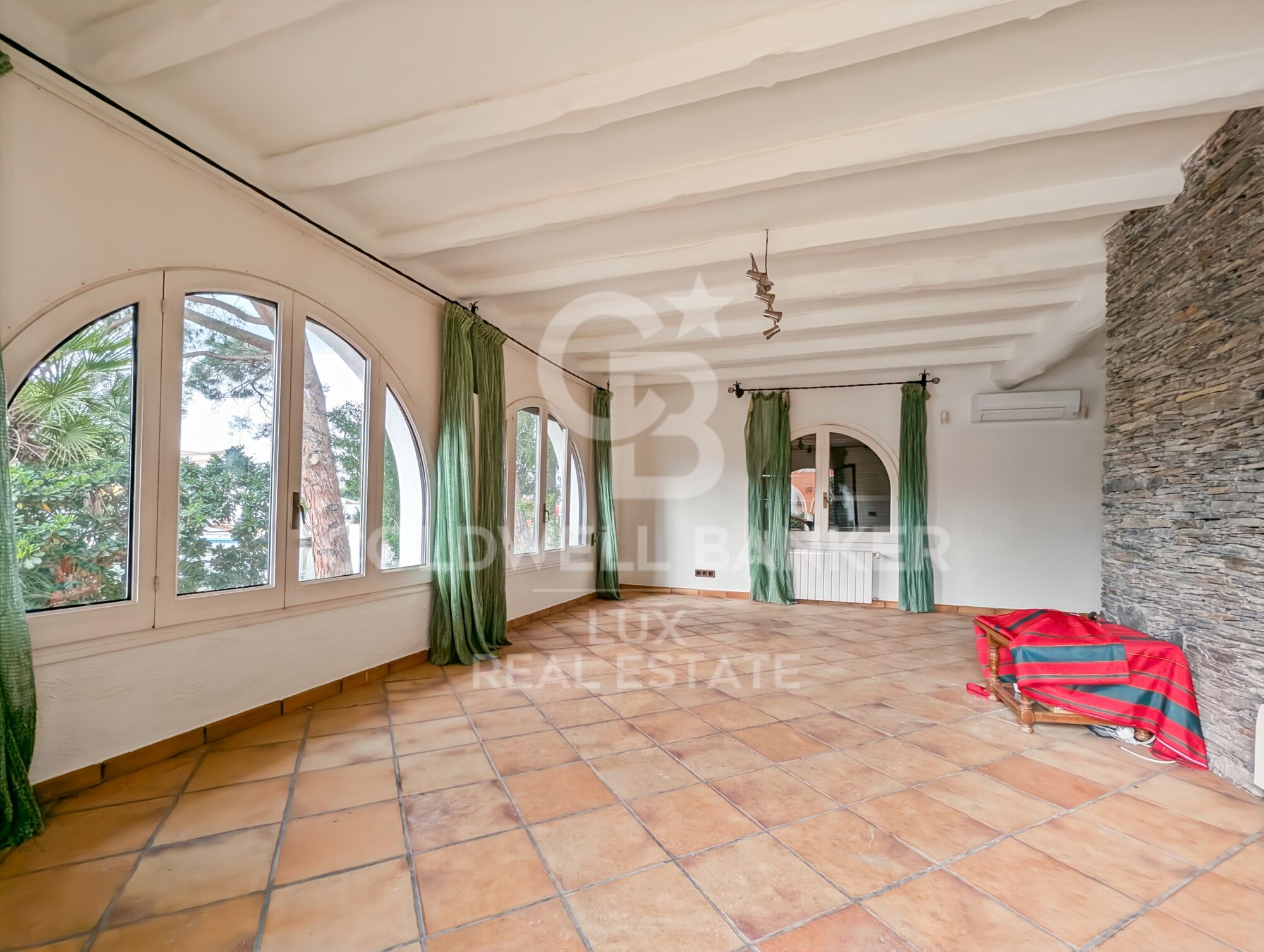 Villa with 30 m mooring in wide canal, Empuriabrava