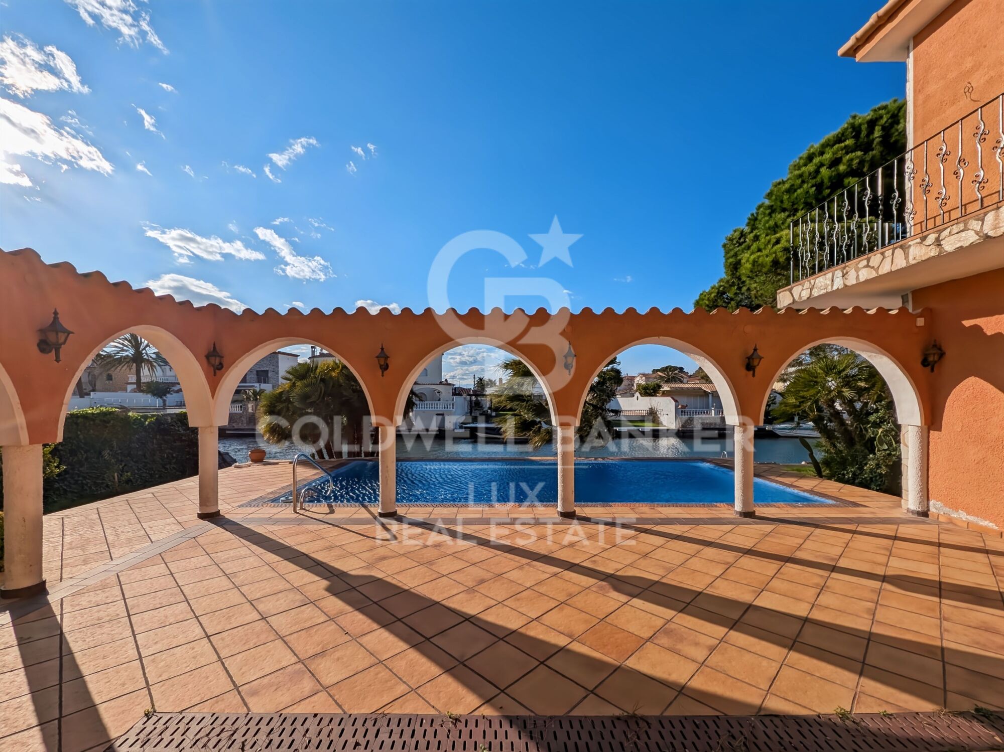 Villa with 30 m mooring in wide canal, Empuriabrava