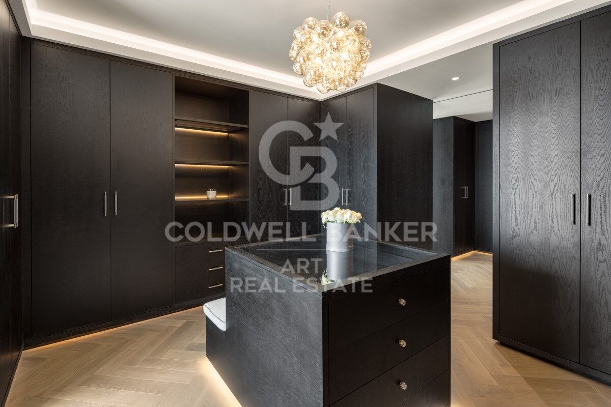 Exceptional one-of-a-kind villa with unobstructed panoramic views in La Zagaleta