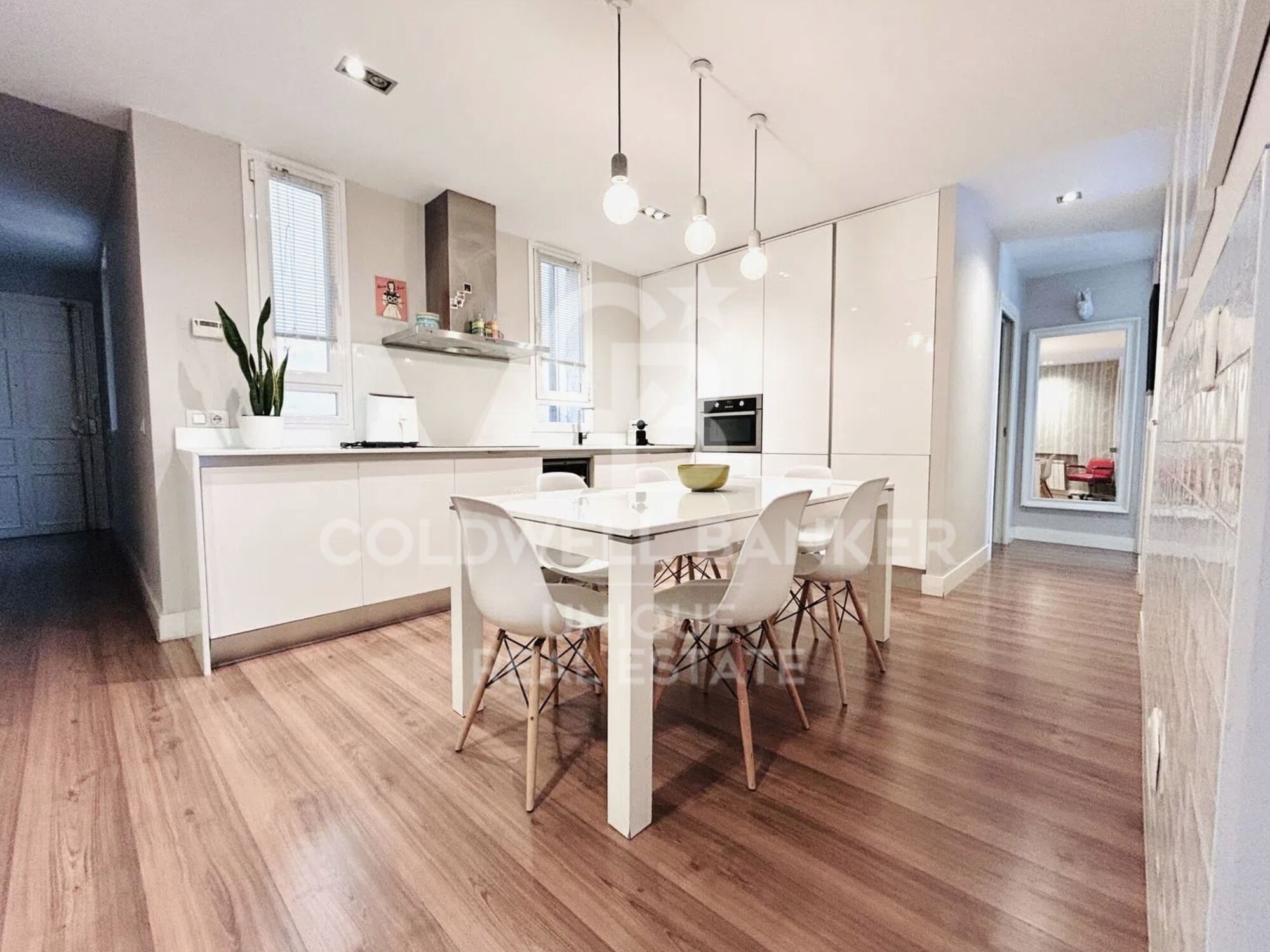 Renovated exterior flat with 2 bedrooms with 3 balconies in Malasaña, Madrid