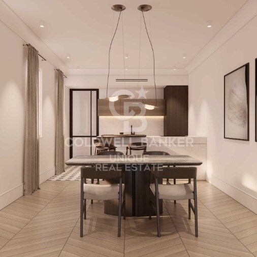 3-bedroom penthouse with terrace to renovate in Goya, Madrid