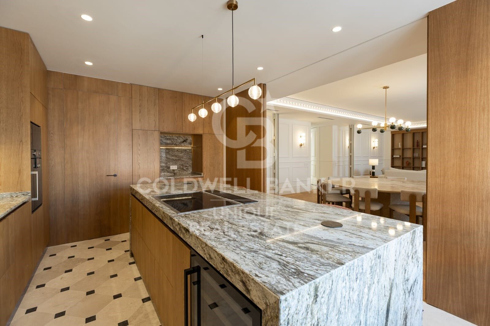 Exclusive renovated property with terrace in Recoletos, Madrid