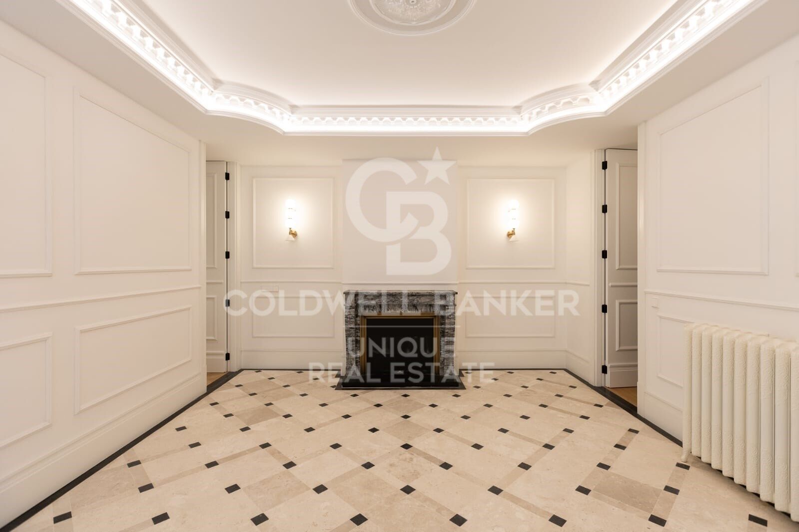 Exclusive renovated property with terrace in Recoletos, Madrid