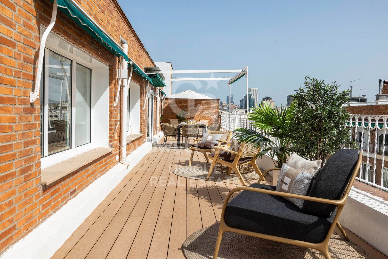 Penthouse 2 Bedrooms Sale Madrid