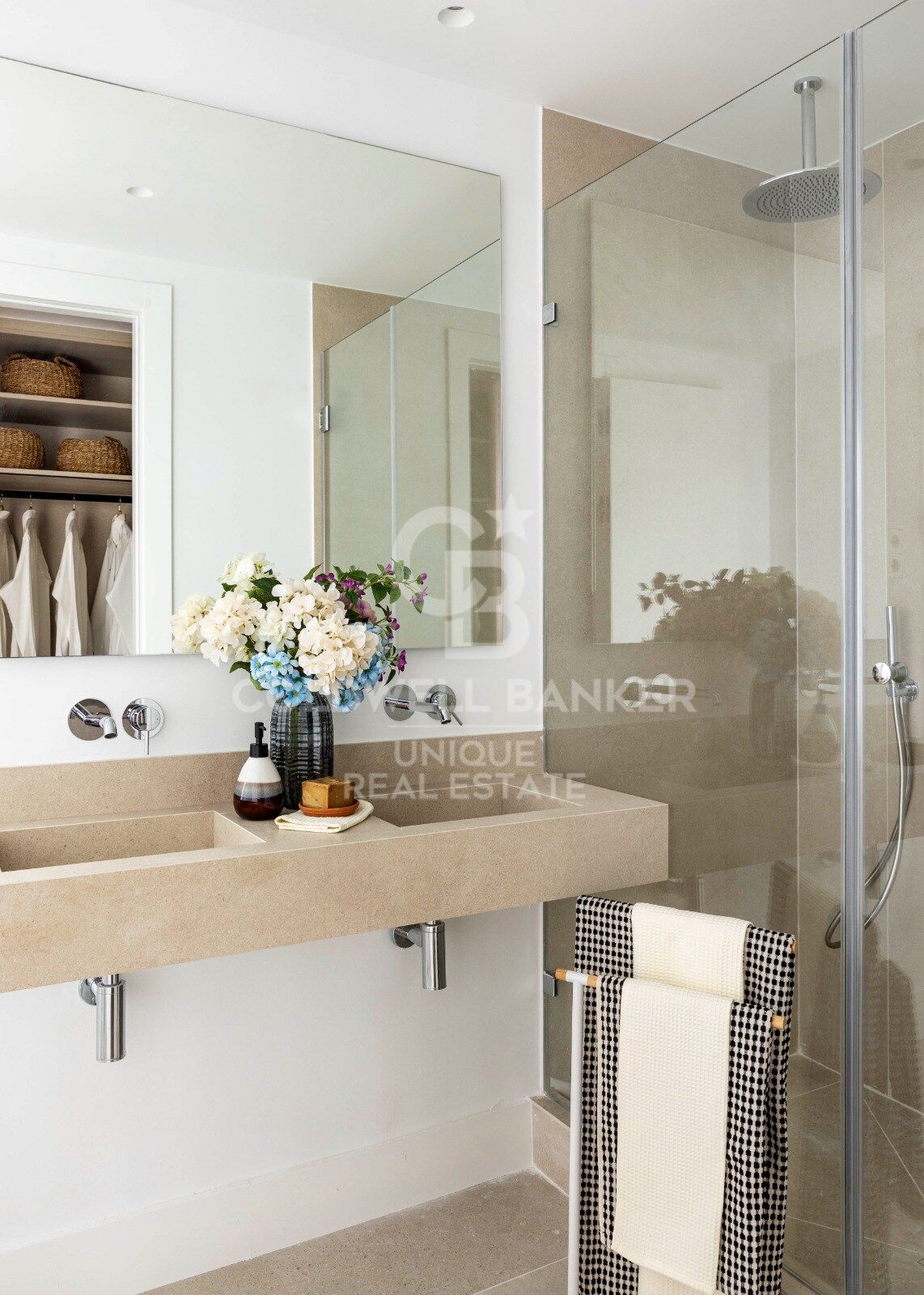 Penthouse 2 Bedrooms Sale Madrid