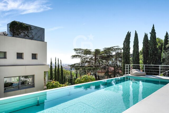 Maison spectaculaire à vendre dans le quartier résidentiel de Pedralbes