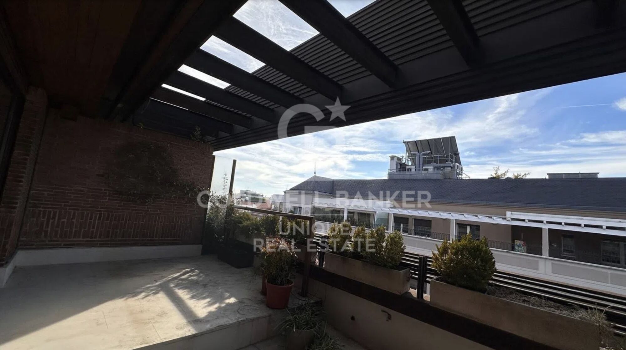 Penthouse to renovate in Castellana, Madrid