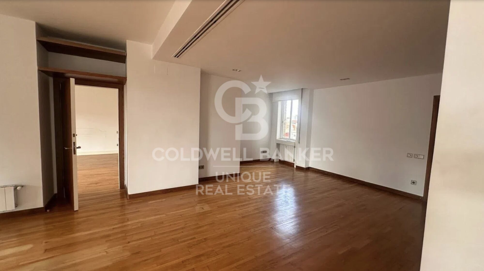 Penthouse to renovate in Castellana, Madrid
