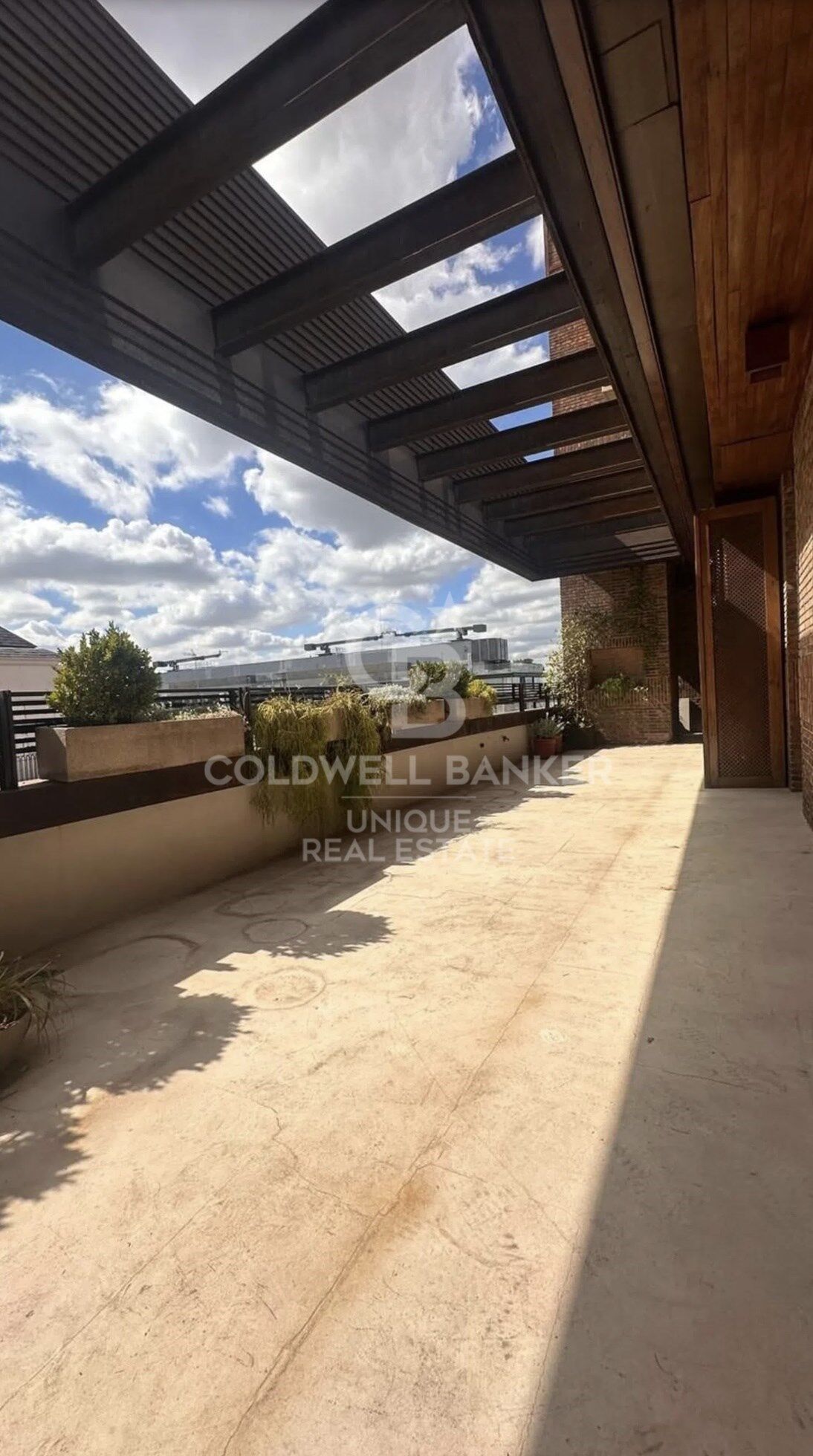 Penthouse to renovate in Castellana, Madrid