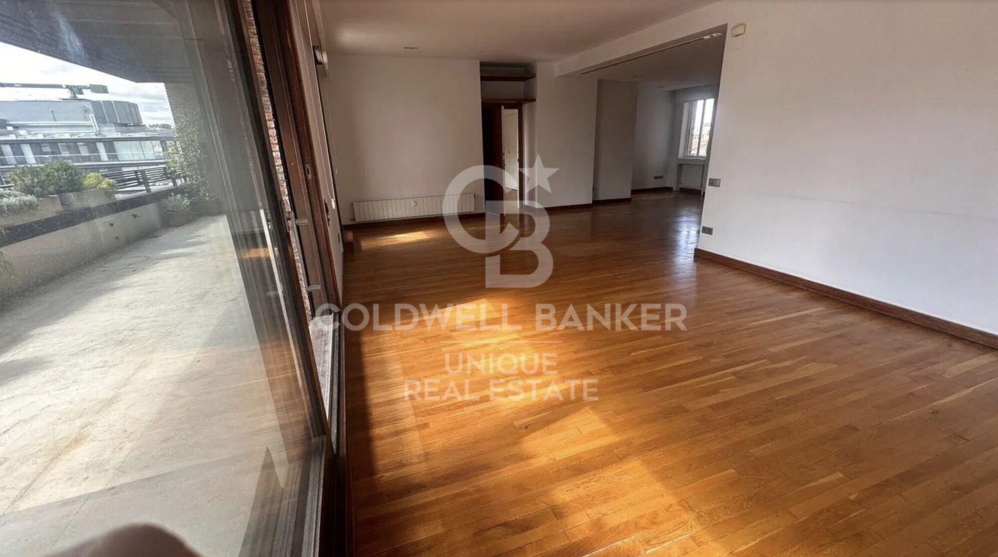 Penthouse to renovate in Castellana, Madrid