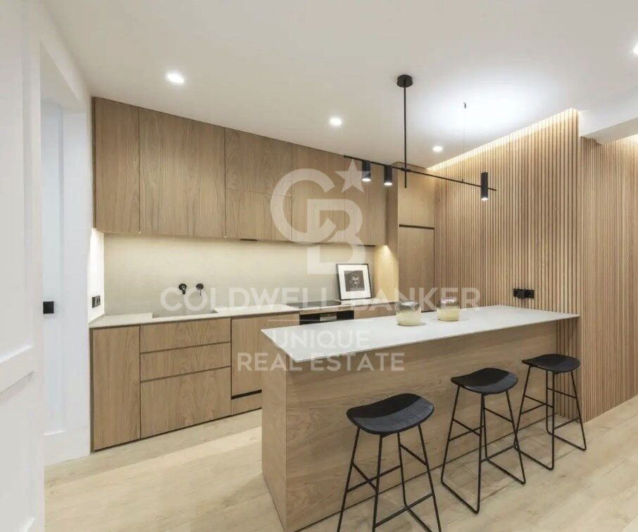 Renovated exterior flat in Justicia, Madrid