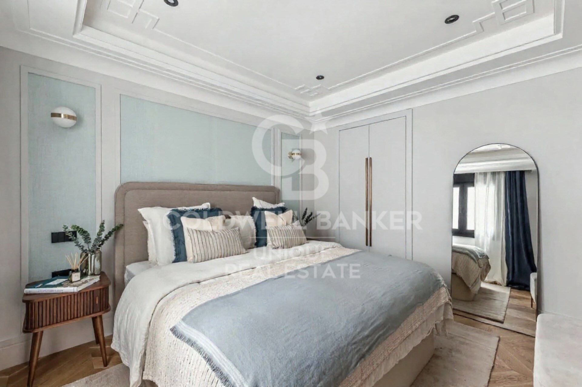 Renovated exterior flat in Ibiza, Madrid