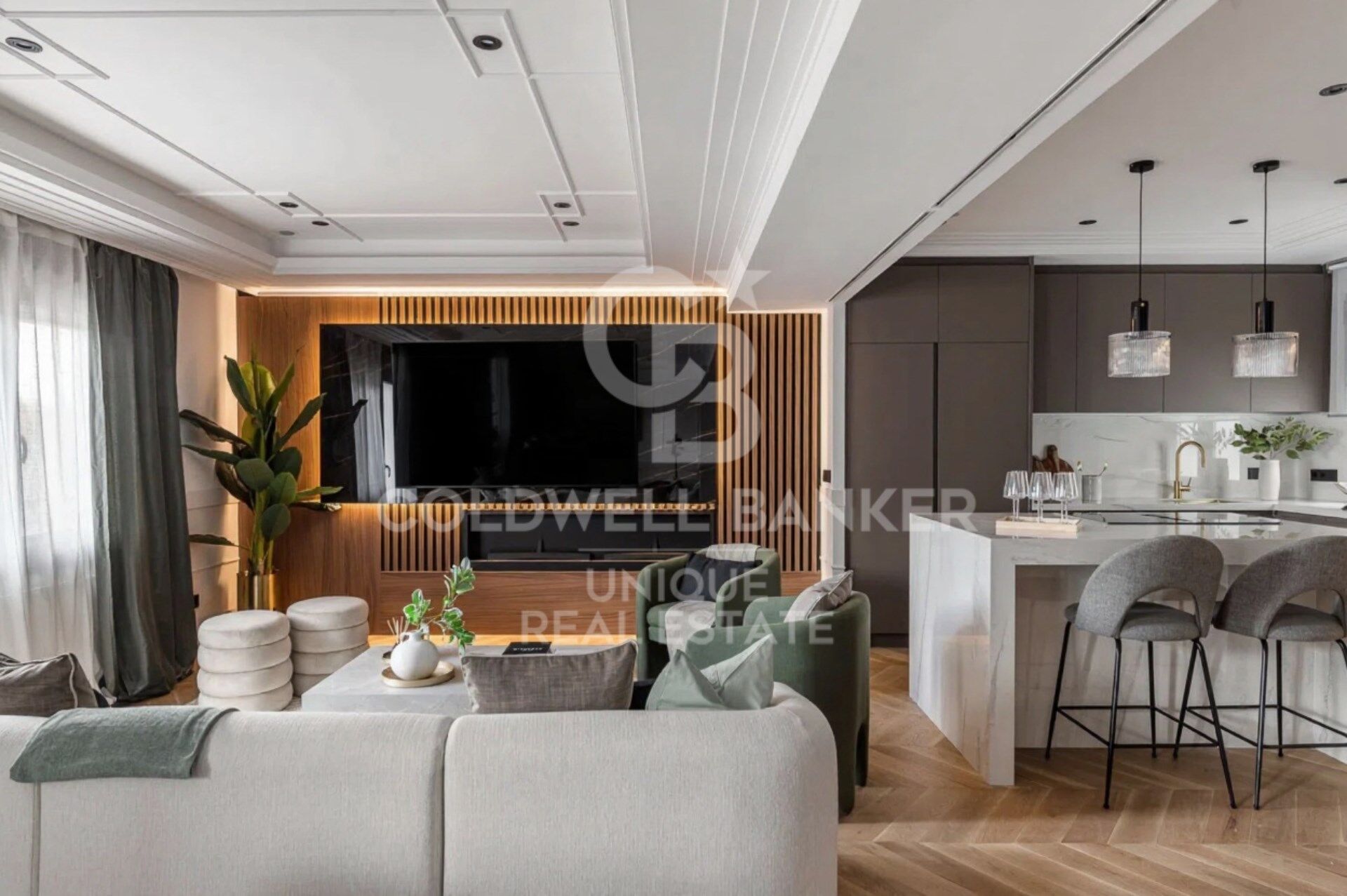 Renovated exterior flat in Ibiza, Madrid