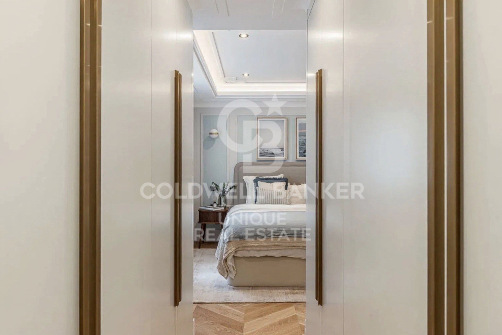 Renovated exterior flat in Ibiza, Madrid