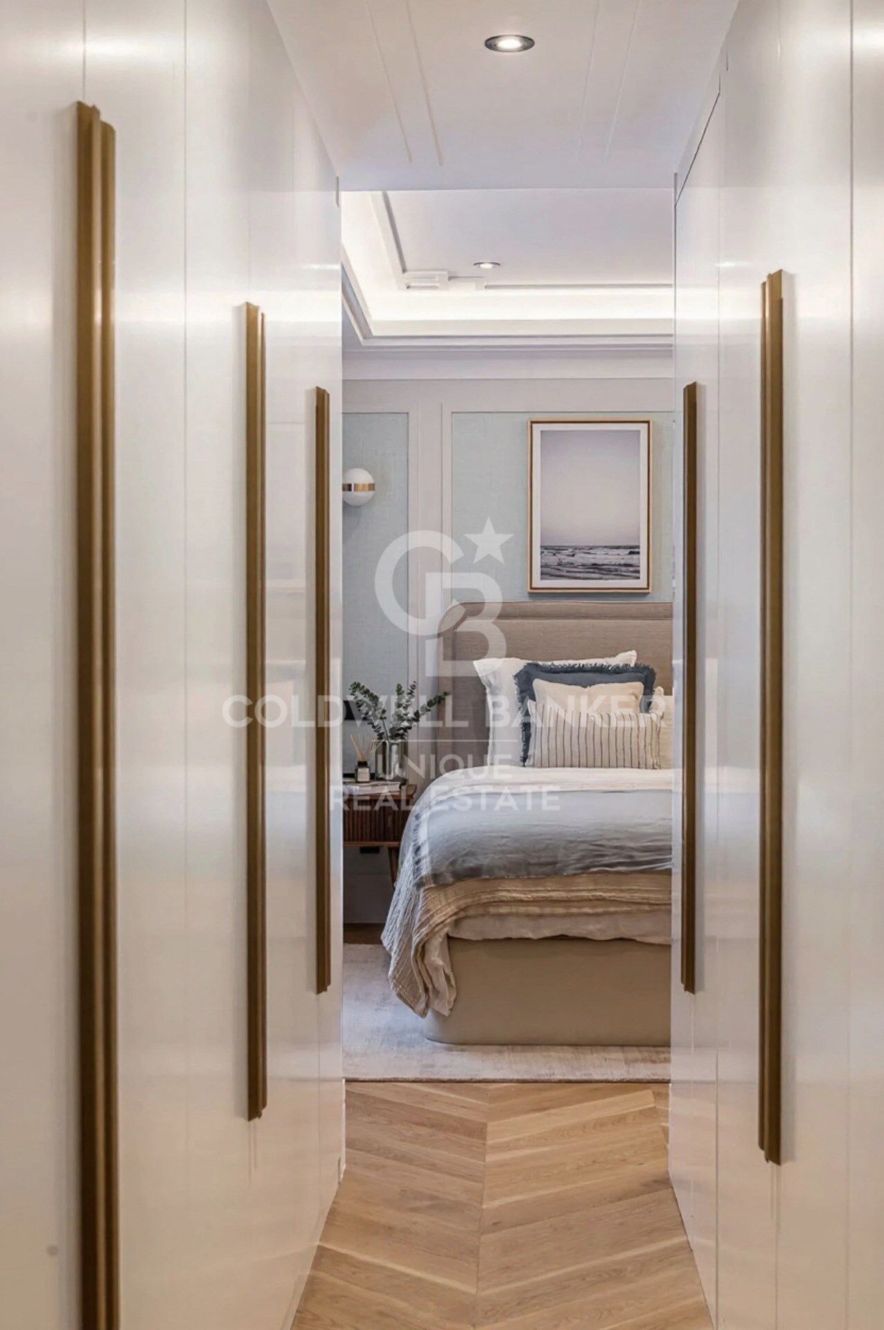 Renovated exterior flat in Ibiza, Madrid