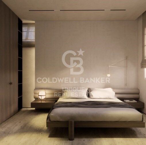 Two-bedroom apartment to renovate in Goya, Madrid