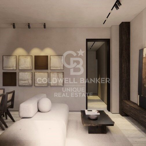 Two-bedroom apartment to renovate in Goya, Madrid