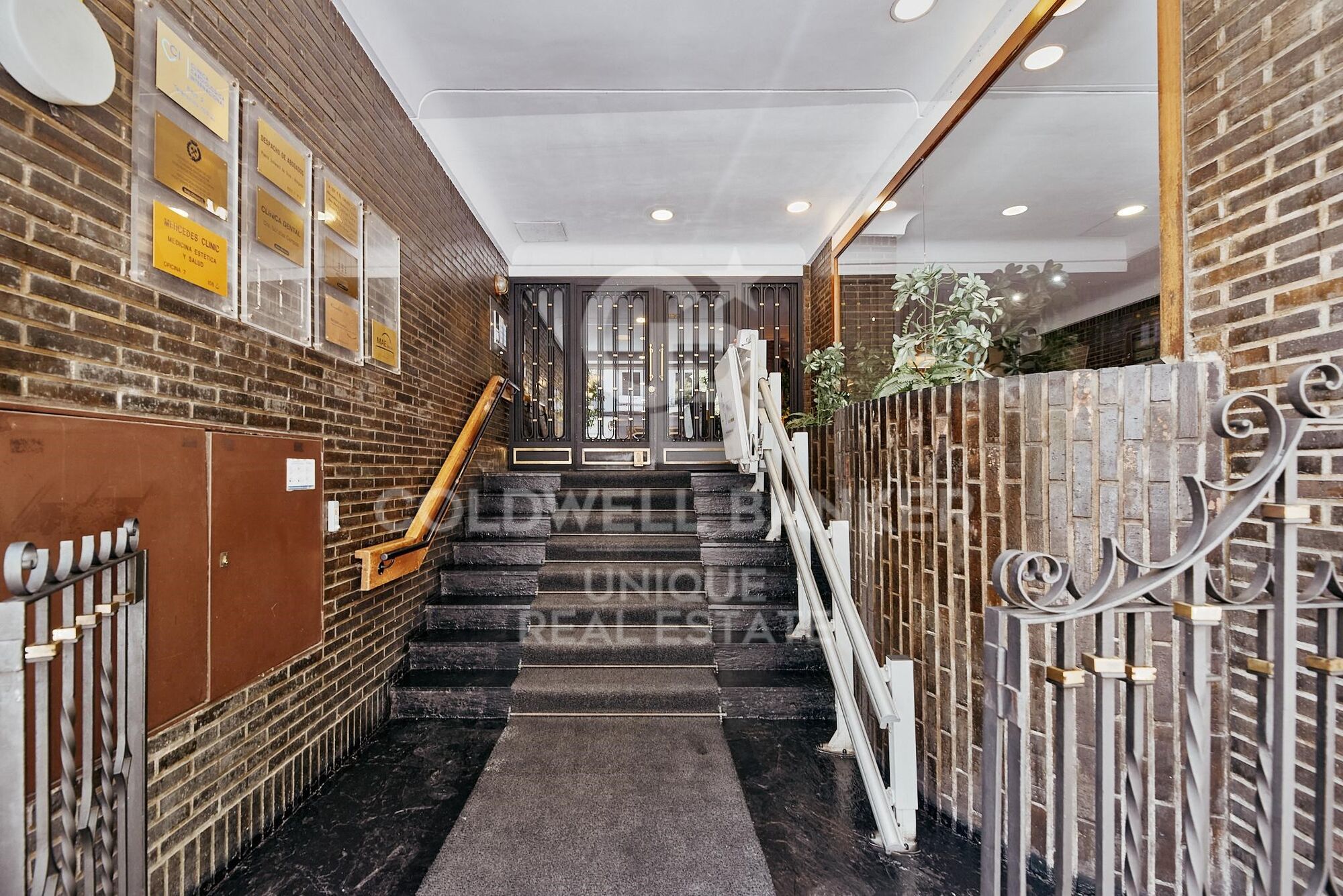 Renovated 3-bedroom apartment in Goya, Madrid