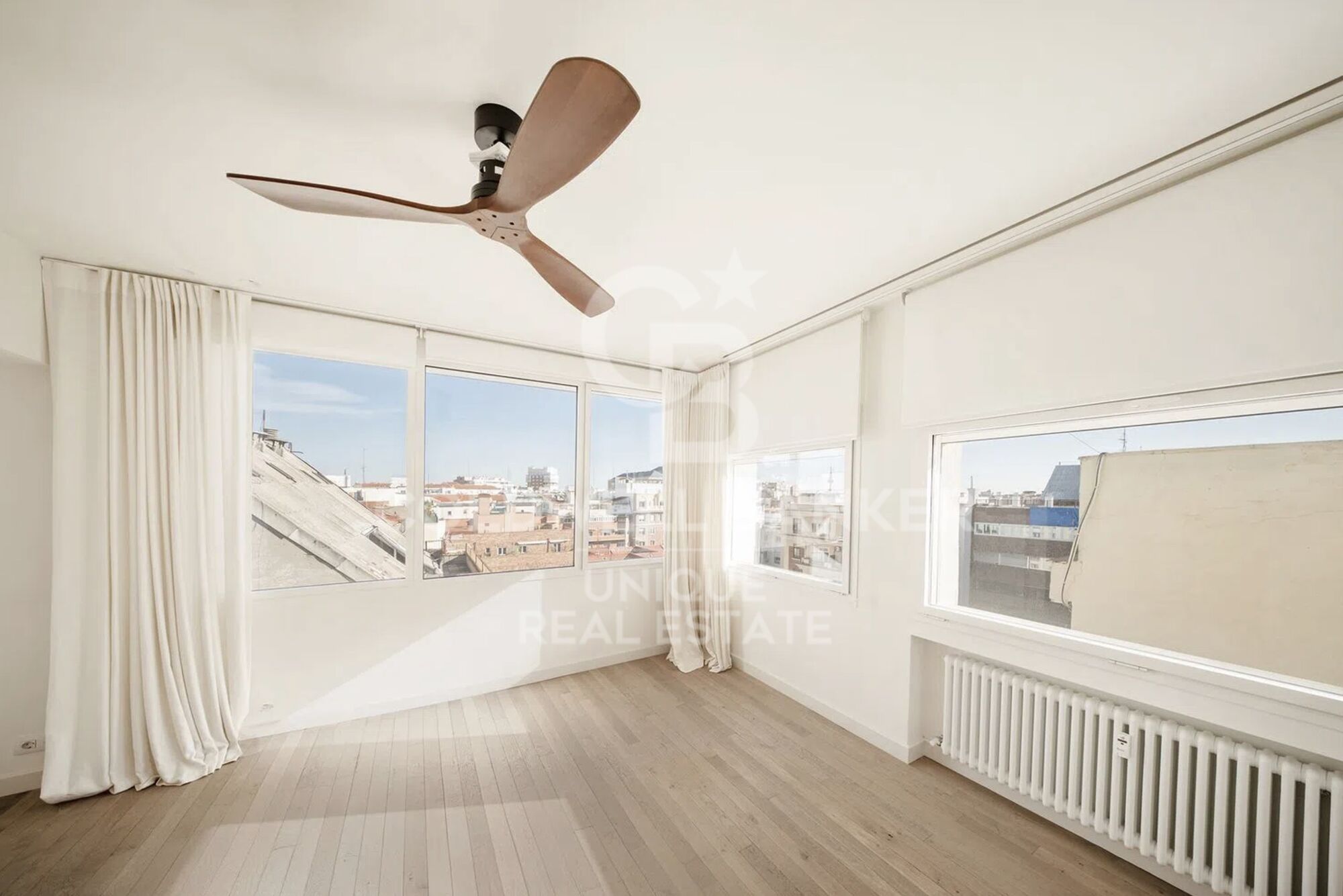 Renovated penthouse with 4 bedrooms, terrace and garage in Lista, Madrid
