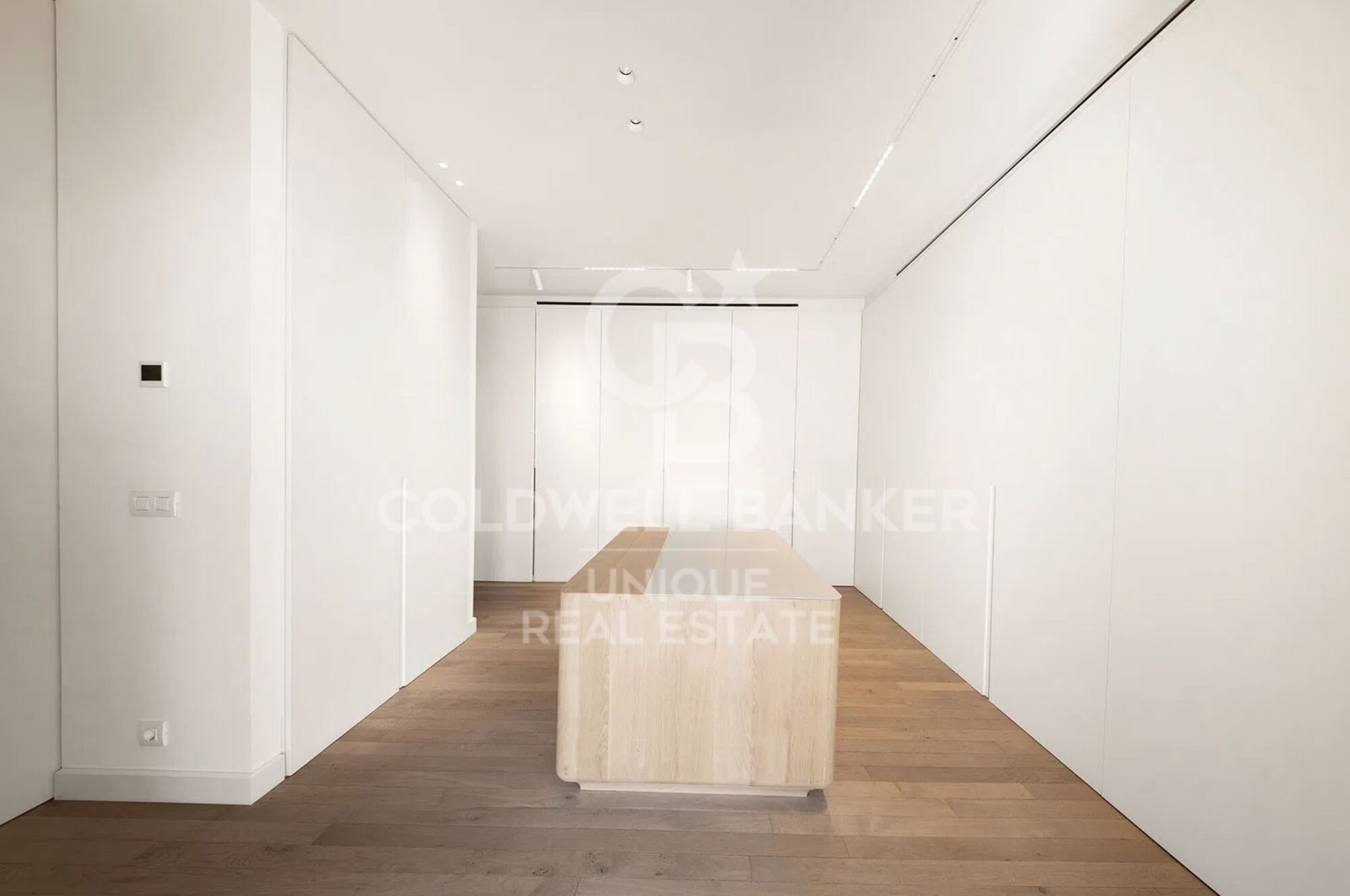 Renovated penthouse with 4 bedrooms, terrace and garage in Lista, Madrid