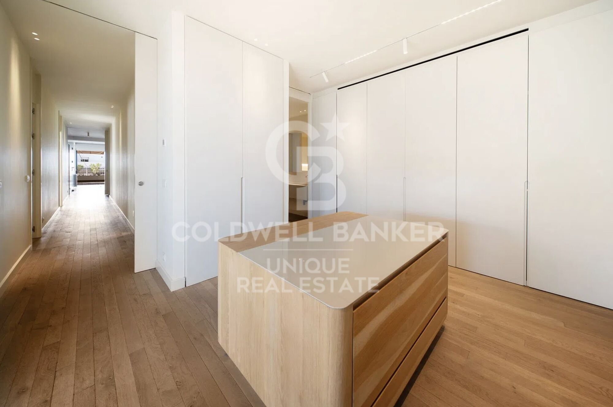 Renovated penthouse with 4 bedrooms, terrace and garage in Lista, Madrid