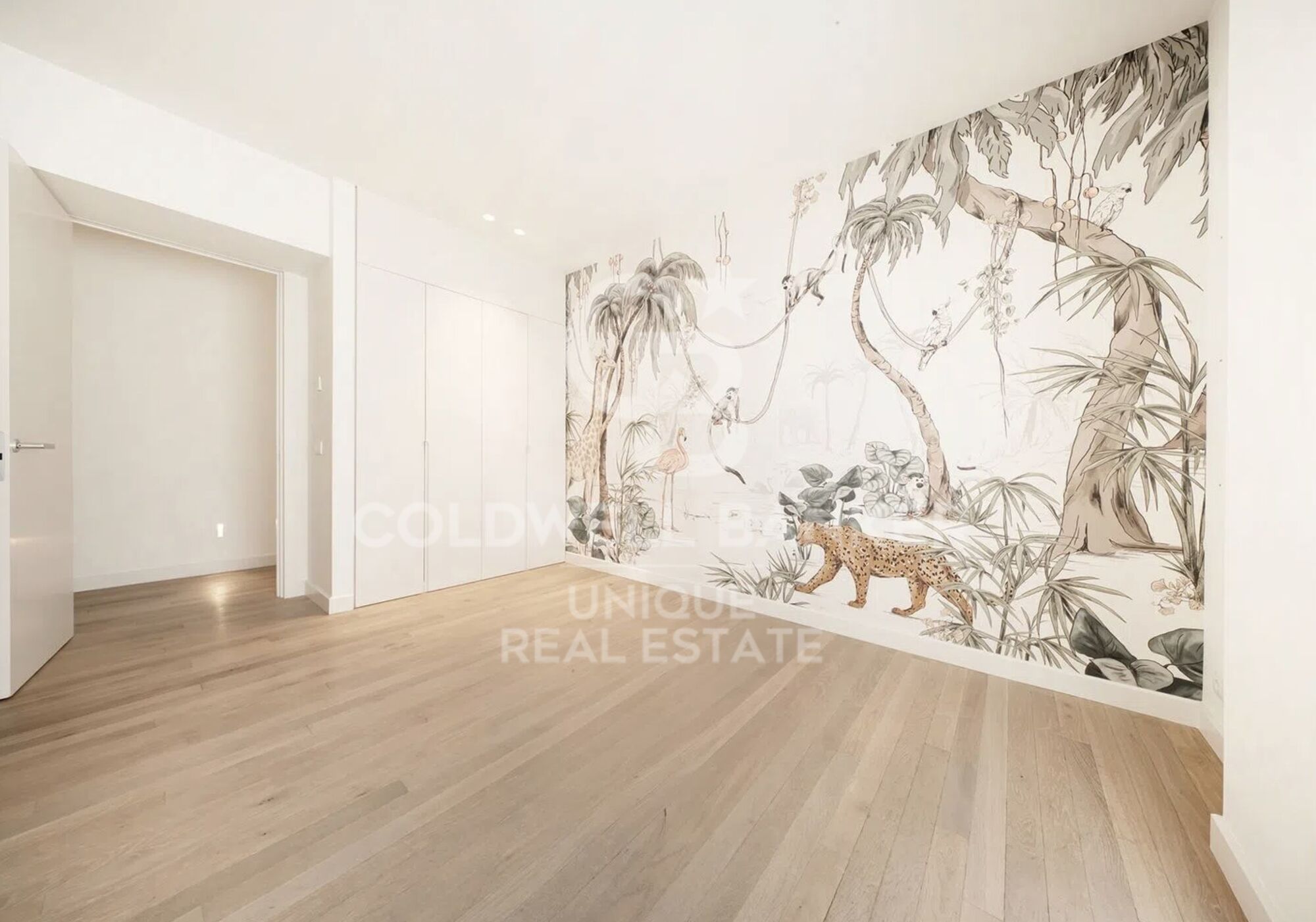 Renovated penthouse with 4 bedrooms, terrace and garage in Lista, Madrid