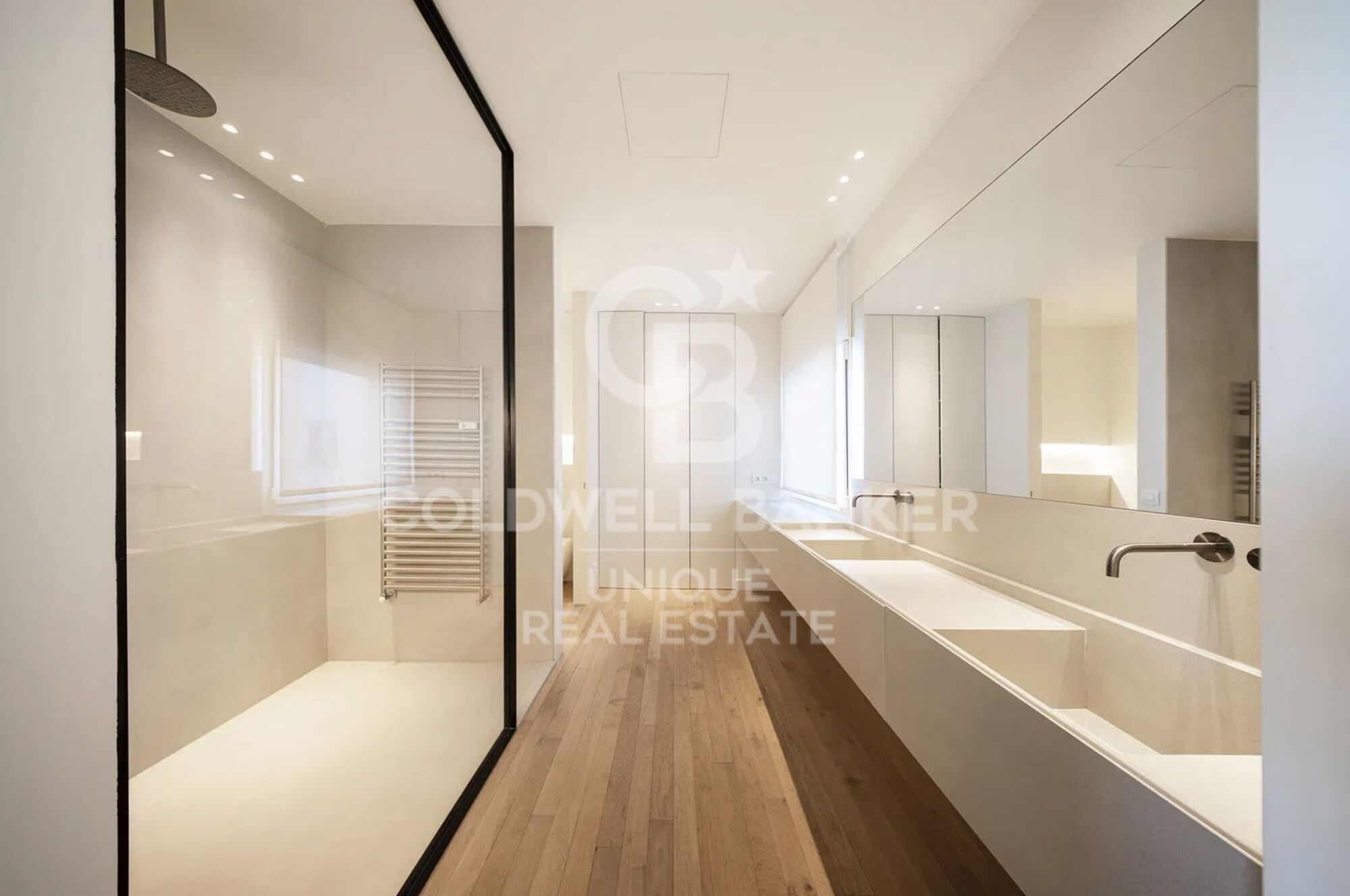 Renovated penthouse with 4 bedrooms, terrace and garage in Lista, Madrid