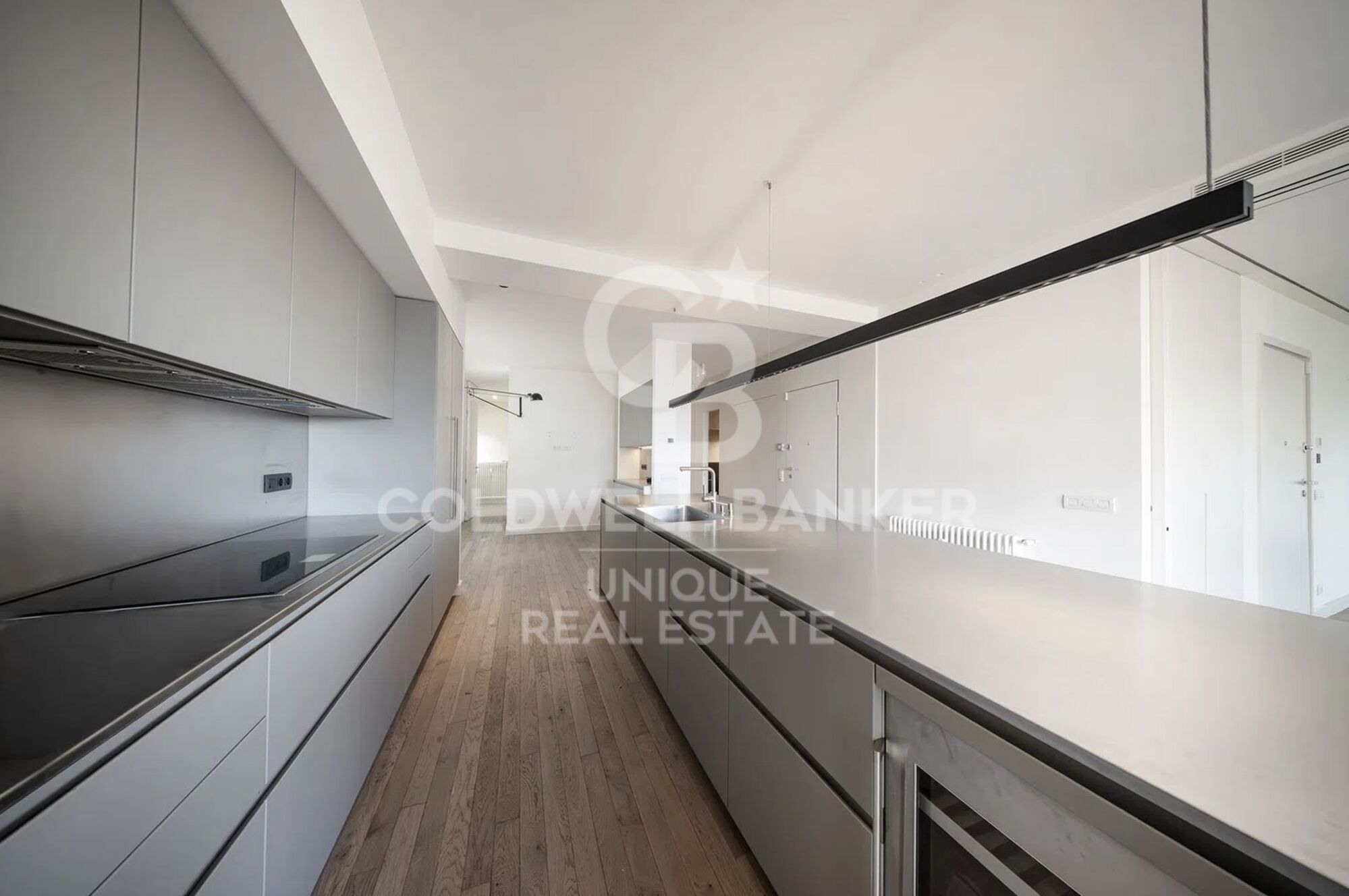 Renovated penthouse with 4 bedrooms, terrace and garage in Lista, Madrid