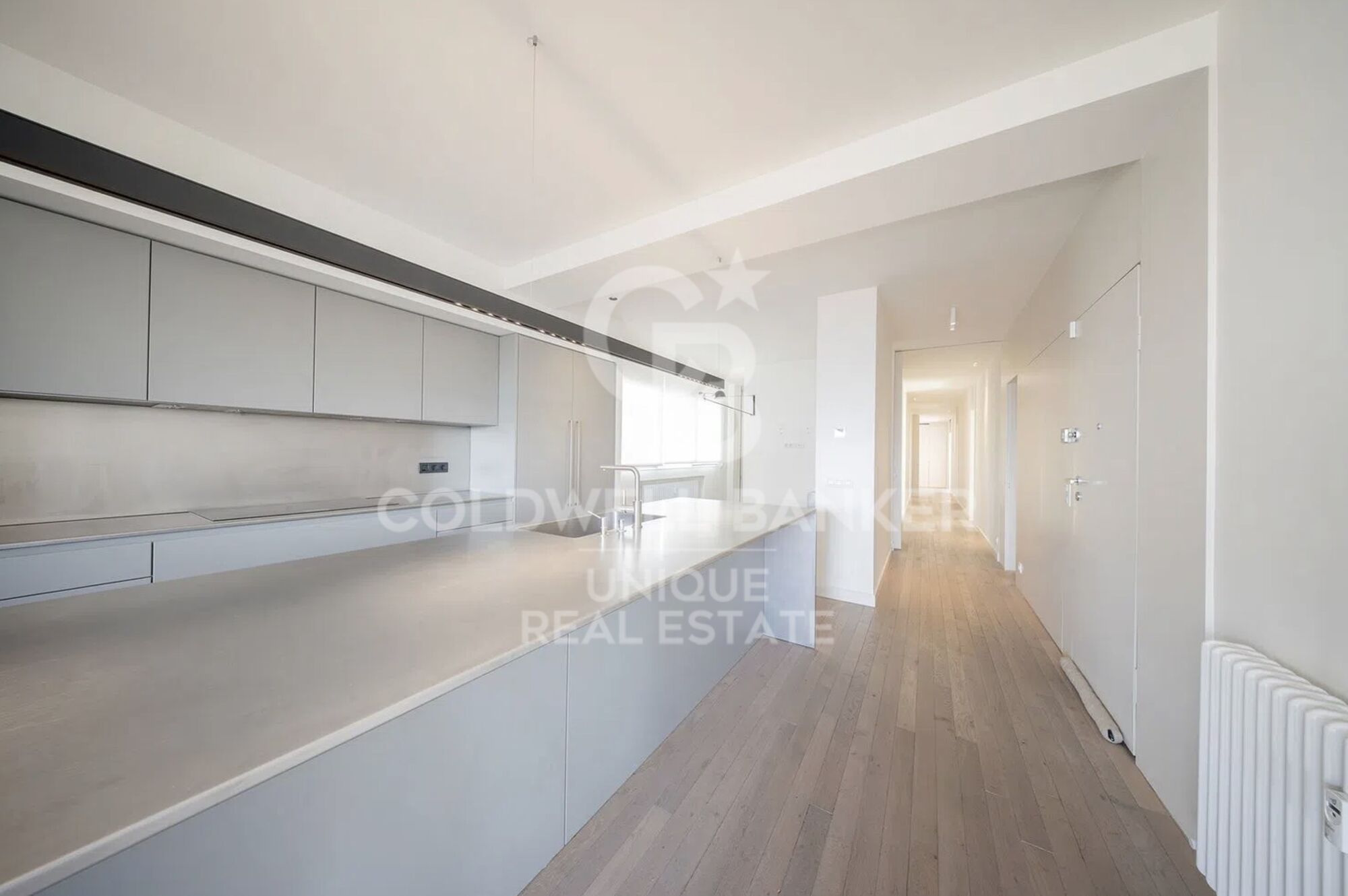Renovated penthouse with 4 bedrooms, terrace and garage in Lista, Madrid