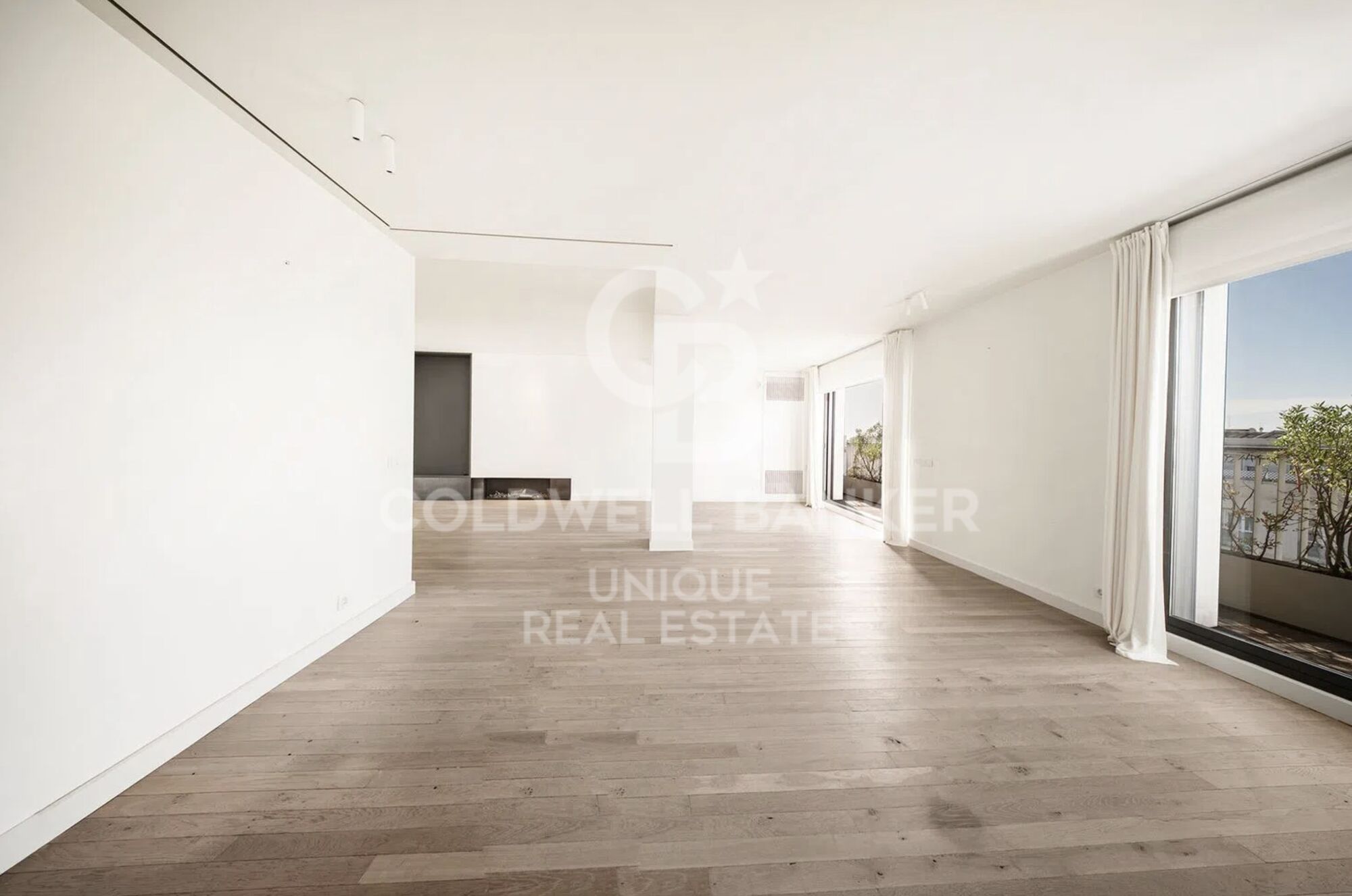 Renovated penthouse with 4 bedrooms, terrace and garage in Lista, Madrid