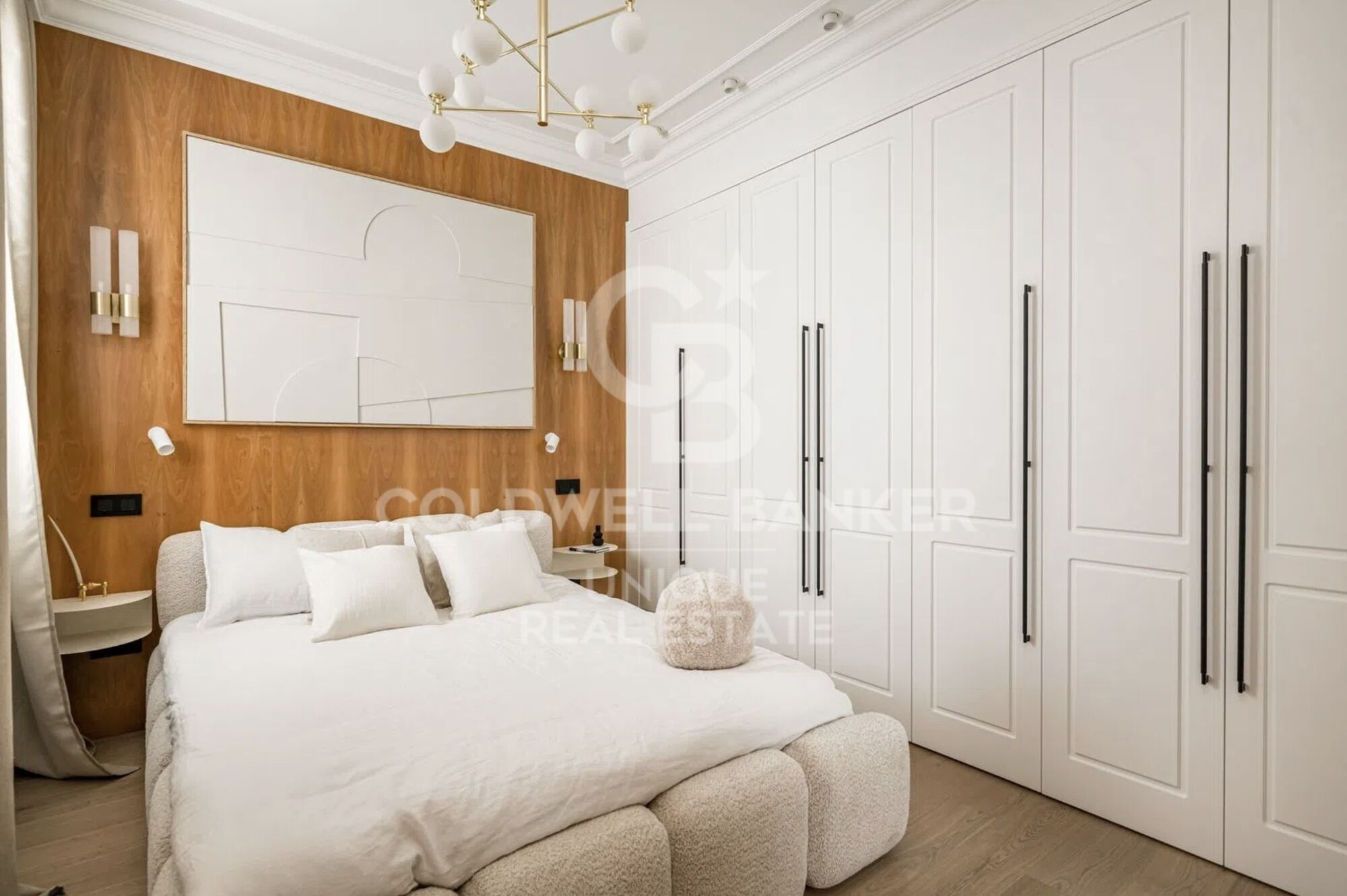 2-bedroom penthouse with terrace in Castellana, Madrid