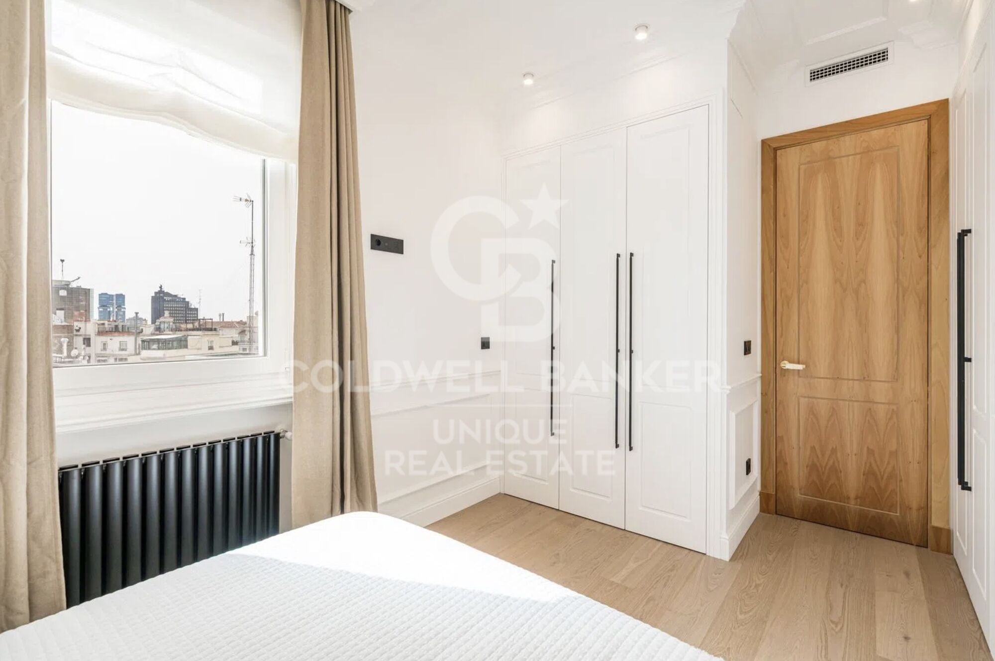 2-bedroom penthouse with terrace in Castellana, Madrid