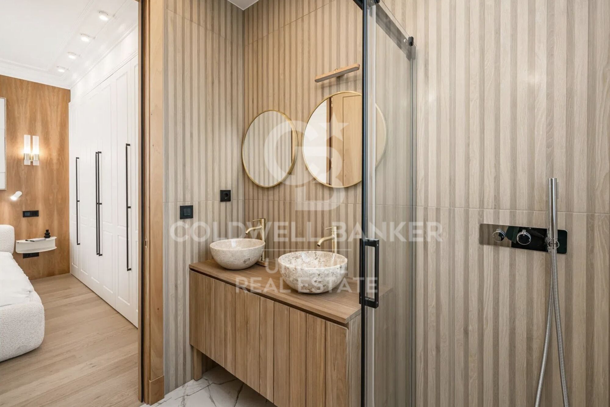 2-bedroom penthouse with terrace in Castellana, Madrid