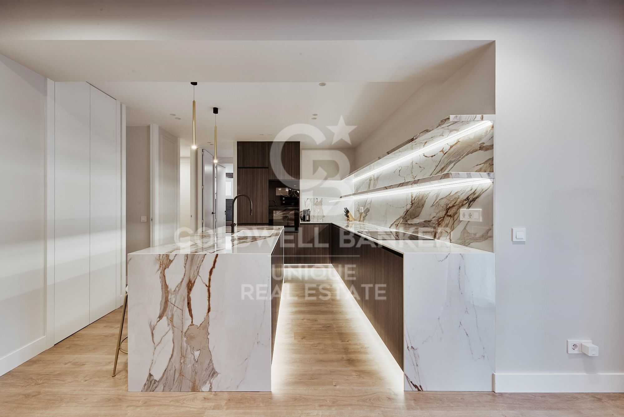 Renovated exterior apartment with 3 bedrooms, terrace and garage in Lista, Madrid