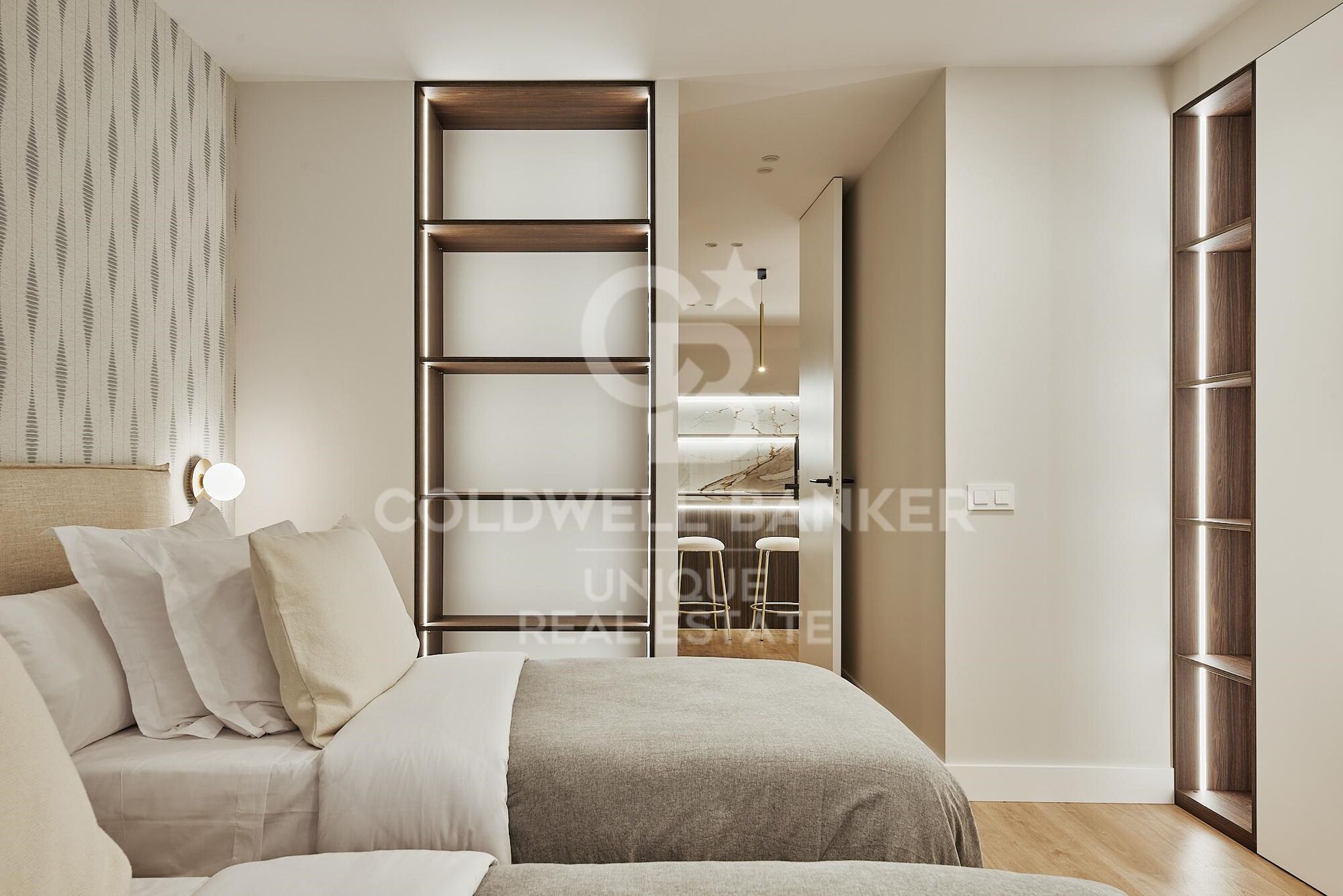 Renovated exterior apartment with 3 bedrooms, terrace and garage in Lista, Madrid