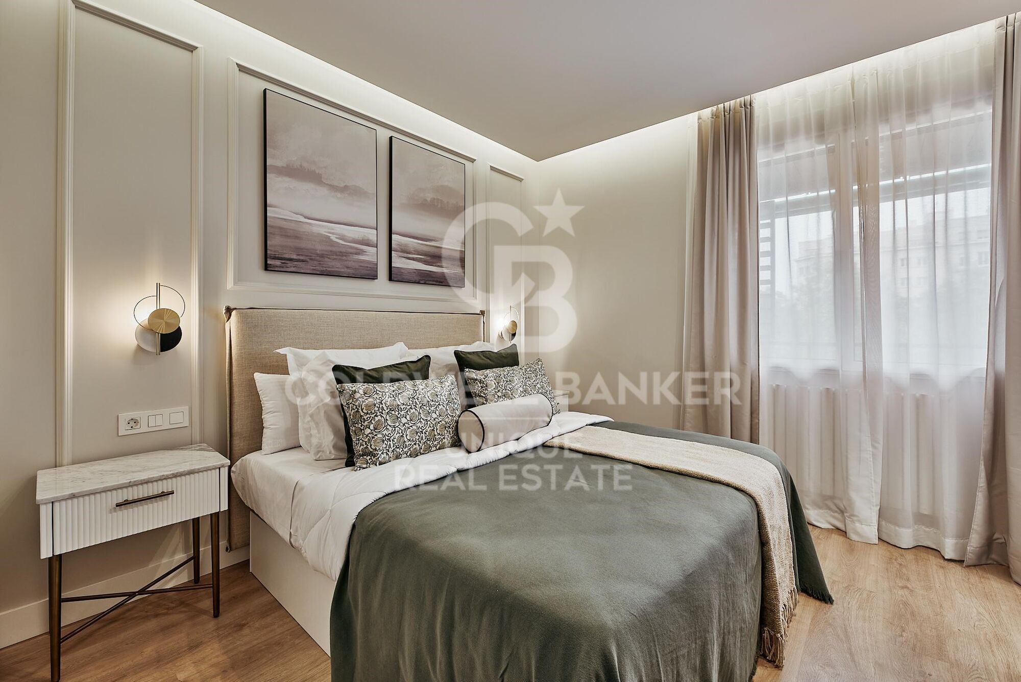 Renovated exterior apartment with 3 bedrooms, terrace and garage in Lista, Madrid
