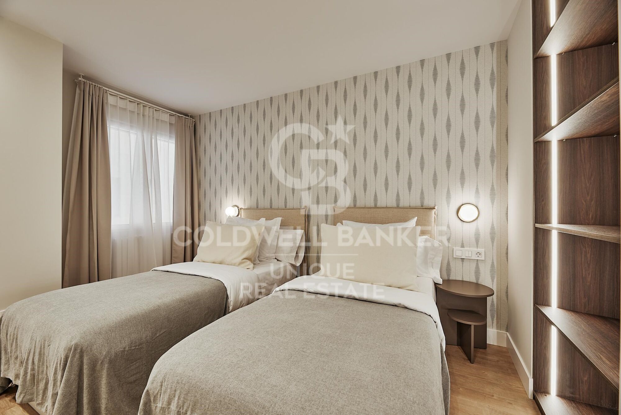 Renovated exterior apartment with 3 bedrooms, terrace and garage in Lista, Madrid