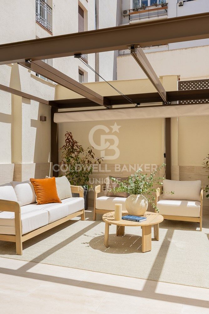 Renovated 4-bedroom flat with terrace in the exclusive neighbourhood of Recoletos, Madrid