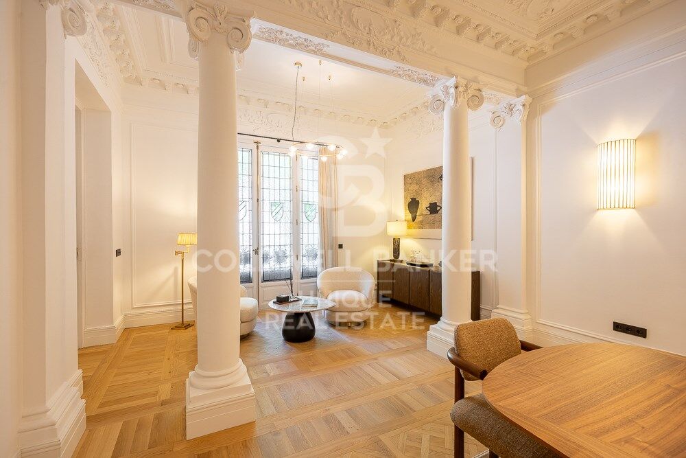 Renovated 4-bedroom flat with terrace in the exclusive neighbourhood of Recoletos, Madrid
