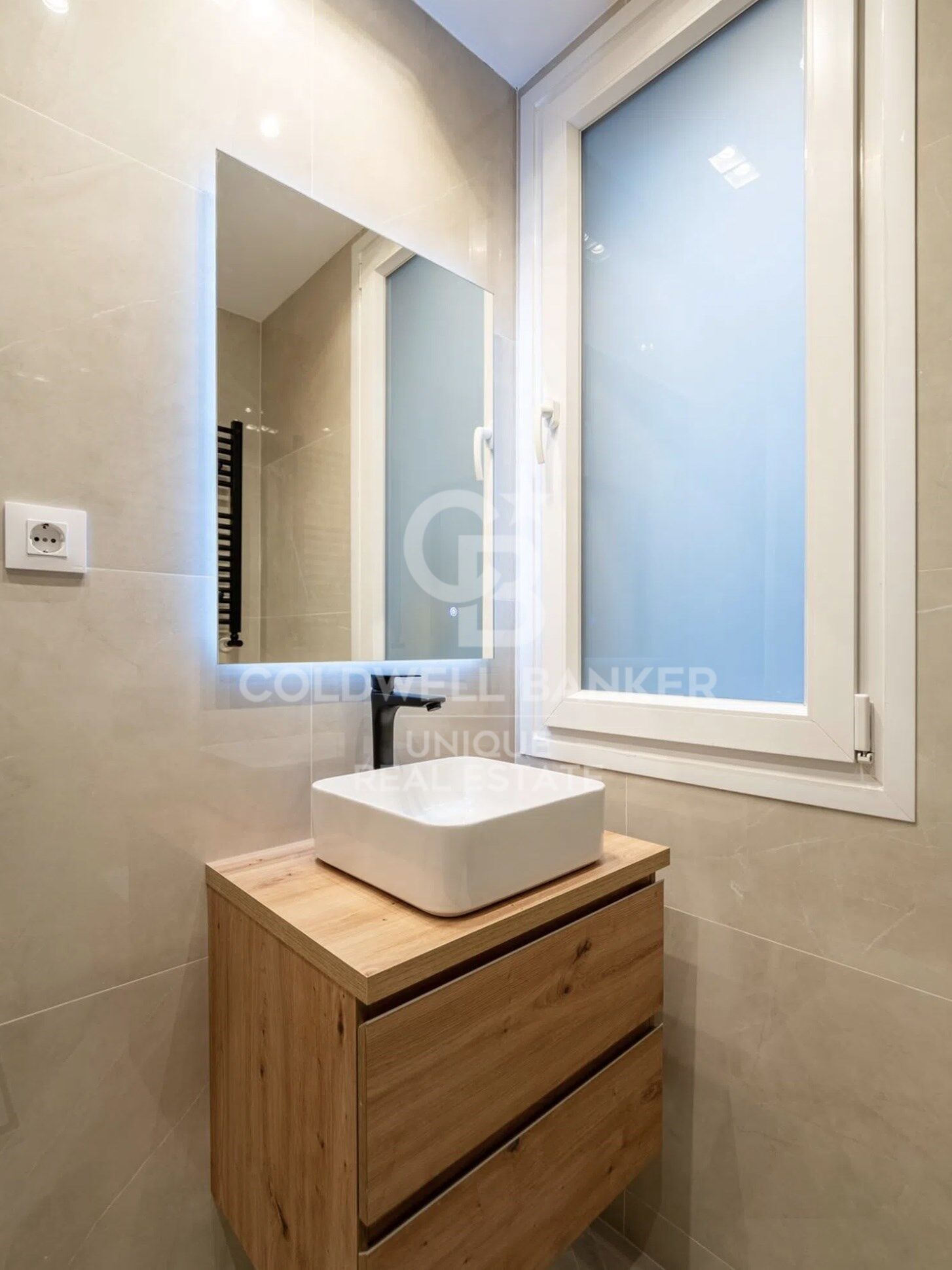 Renovated exterior apartment in Ibiza, Madrid