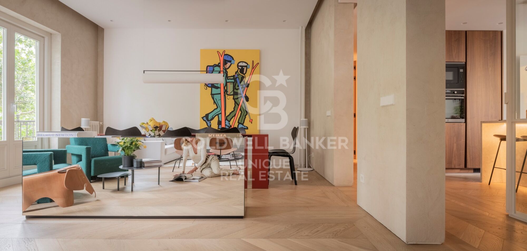 Exterior apartment with four street-facing balconies, garage and storage room in Lista, Madrid