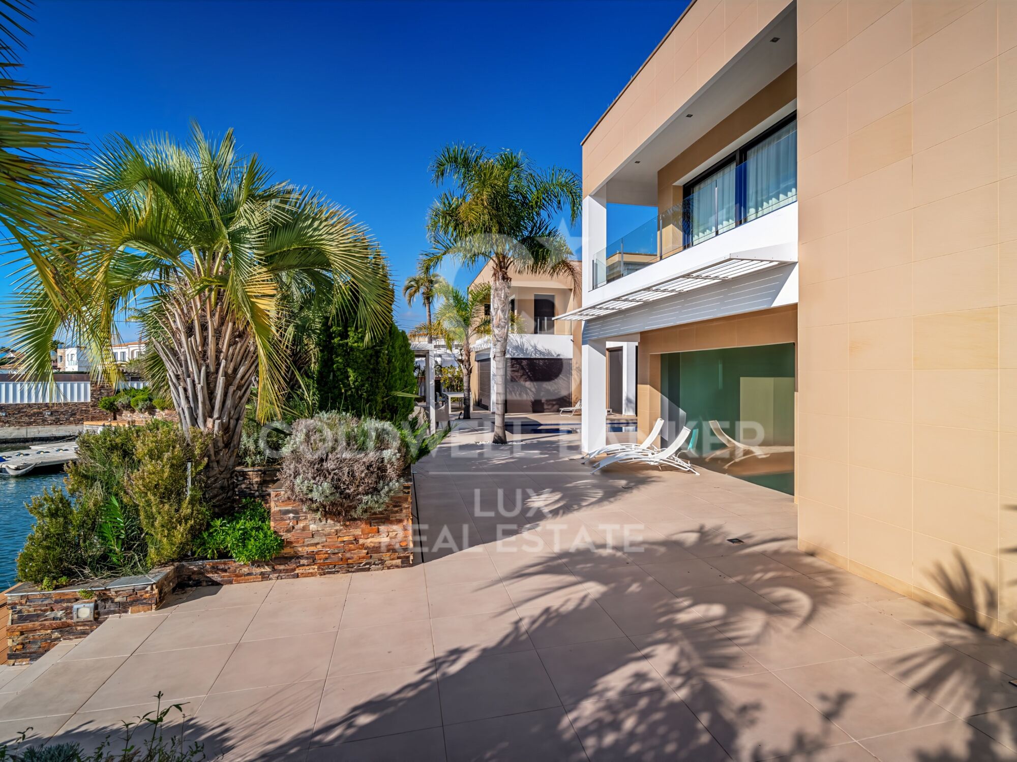 Villa with 28m mooring in Santa Margarita, Roses, Costa Brava