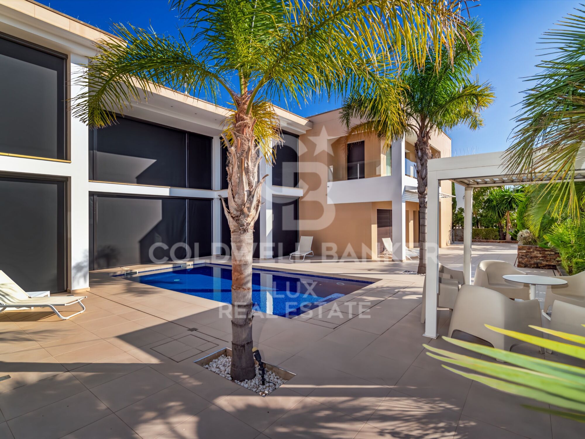 Villa with 28m mooring in Santa Margarita, Roses, Costa Brava