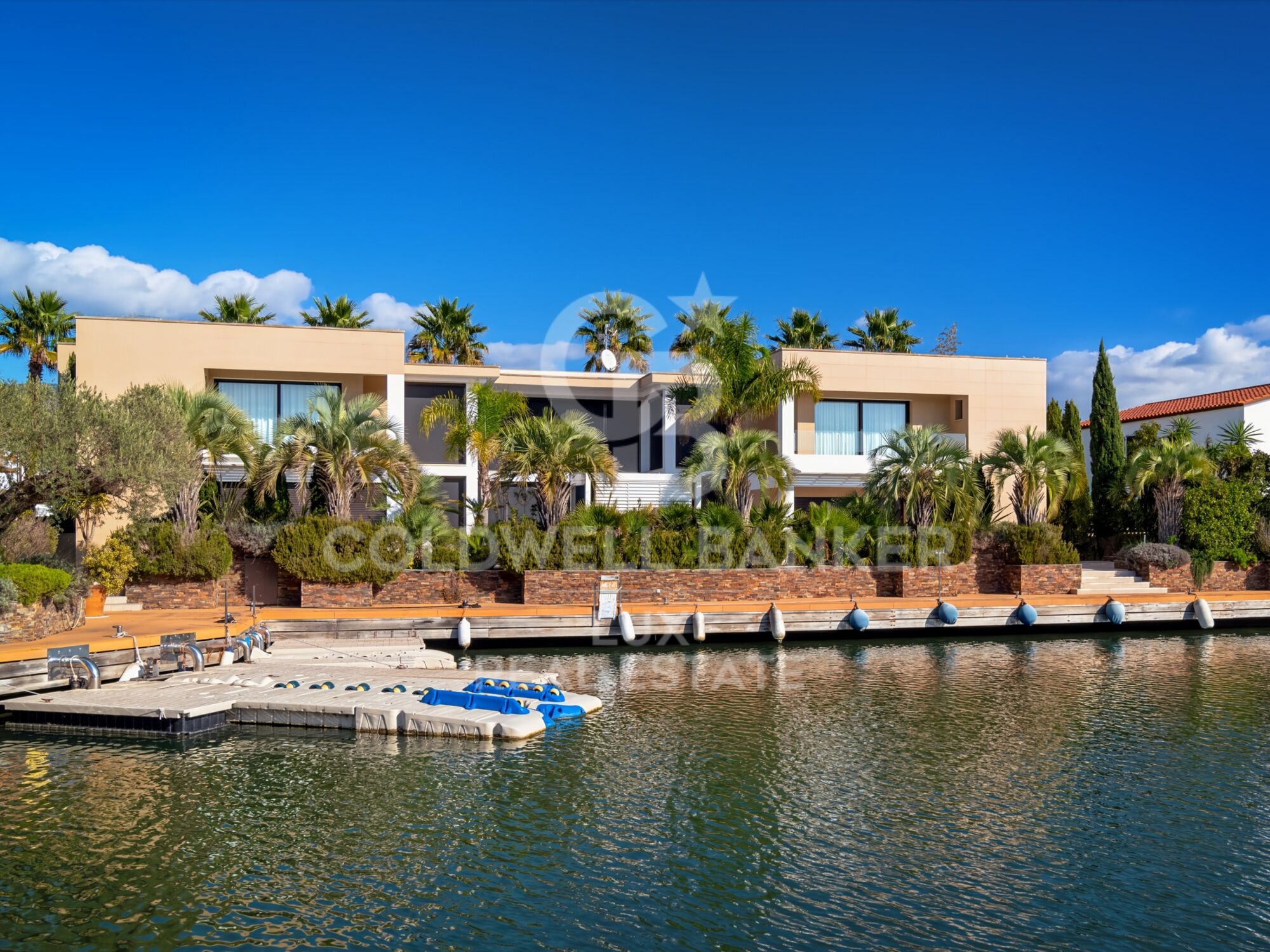 Villa with 28m mooring in Santa Margarita, Roses, Costa Brava