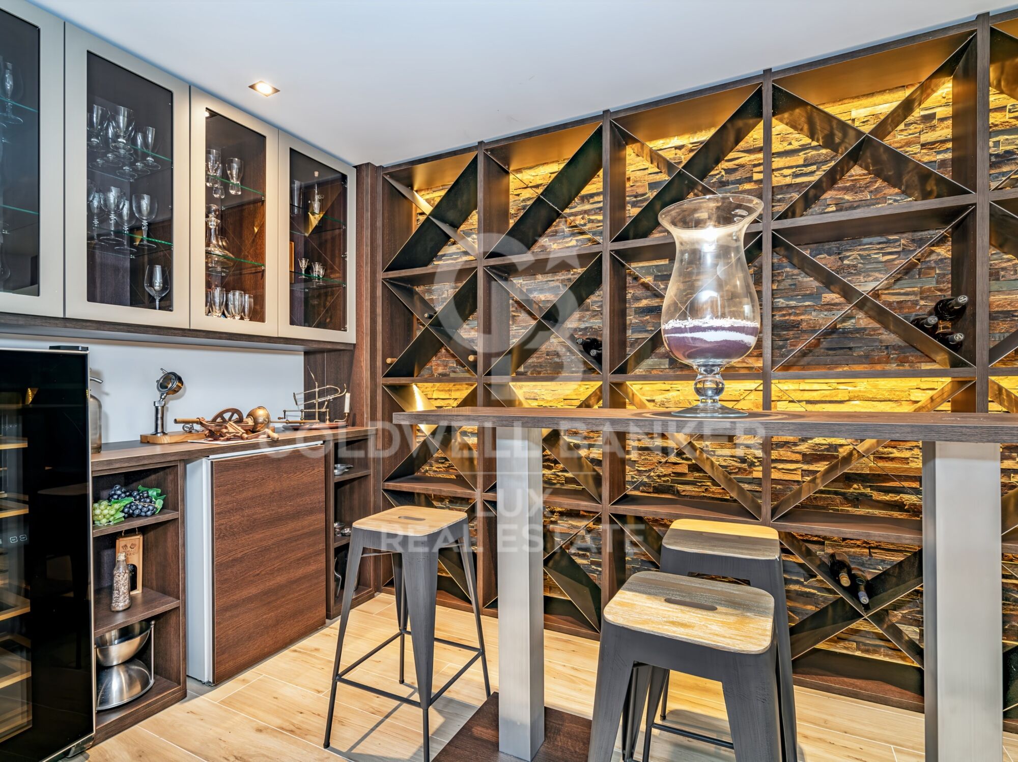 Villa with 28m mooring in Santa Margarita, Roses, Costa Brava